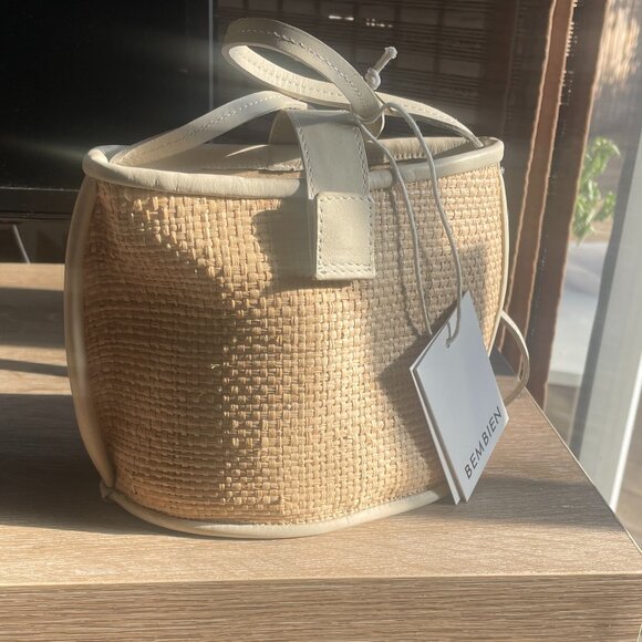 Bembien Paola Woven Raffia Summer Crossbody Bag in Ivory - Picture 8 of 9